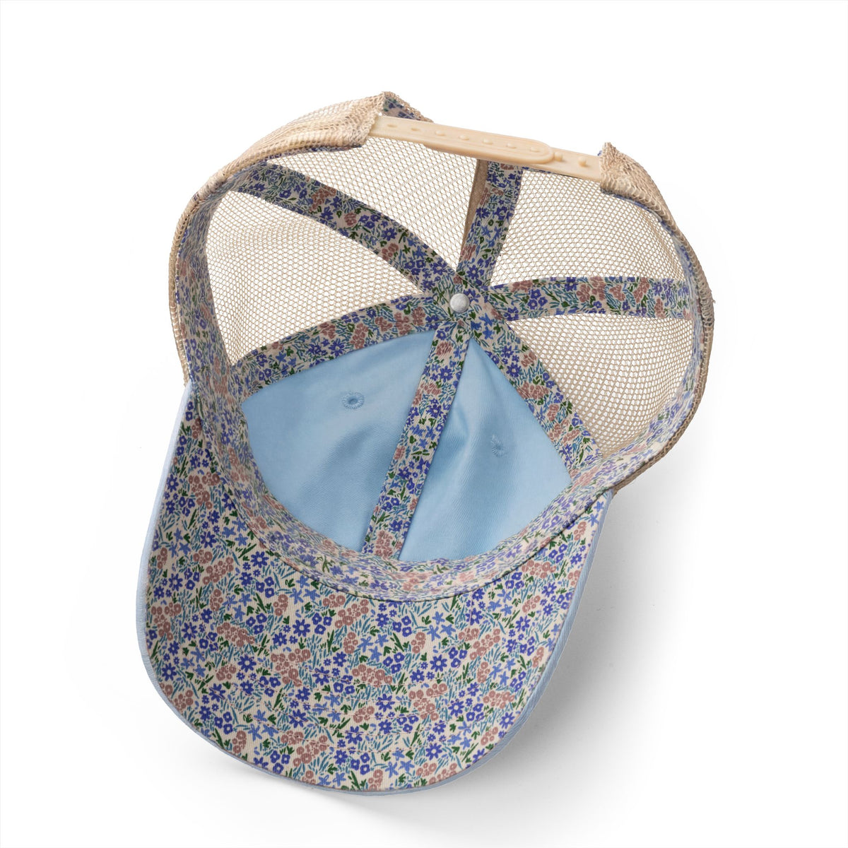 Find Me at His Feet - Women's Washed Mesh-Back Cap